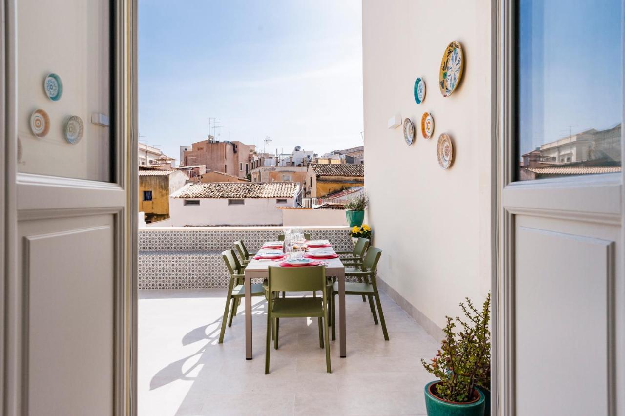 2 Soru Ortigia Holiday Home - Attico Con Terrazza シラクーサ エクステリア 写真